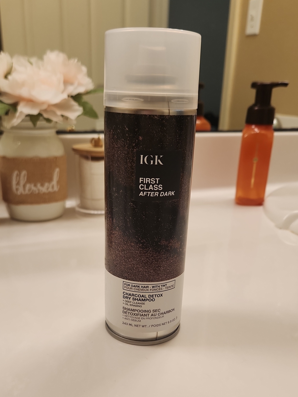 IGK First Class After Dark Charcoal Detox Dry Shampoo — Black